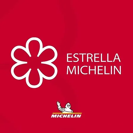 Piso Con Piscina Y Garaje En La Playa De Canteras * Las Palmas de Gran Canaria