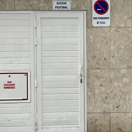 Appartamento Piso Con Piscina Y Garaje En La Playa De Canteras Las Palmas de Gran Canaria