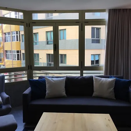 Piso Con Piscina Y Garaje En La Playa De Canteras * Las Palmas de Gran Canaria