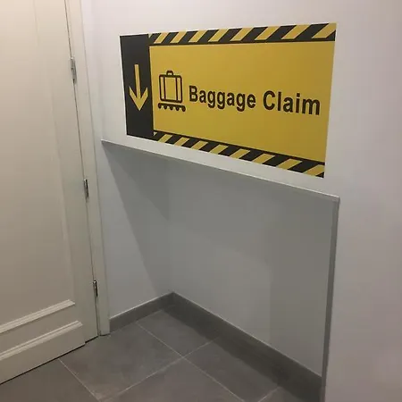 Piso Con Piscina Y Garaje En La Playa De Canteras *