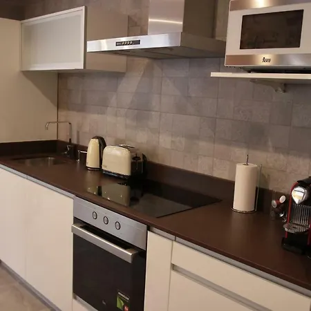 Piso Con Piscina Y Garaje En La Playa De Canteras Appartamento *