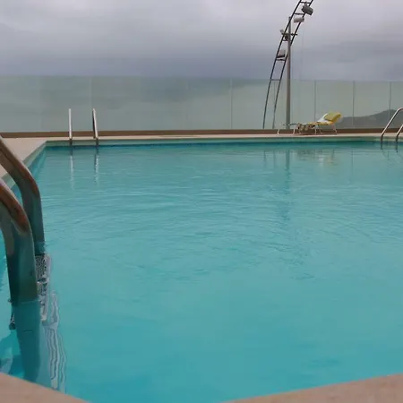 Piso Con Piscina Y Garaje En La Playa De Canteras Appartamento Las Palmas de Gran Canaria