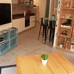 Piso Con Piscina Y Garaje En La Playa De Canteras Lejlighed *