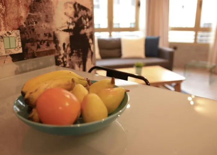 Piso Con Piscina Y Garaje En La Playa De Canteras Appartement